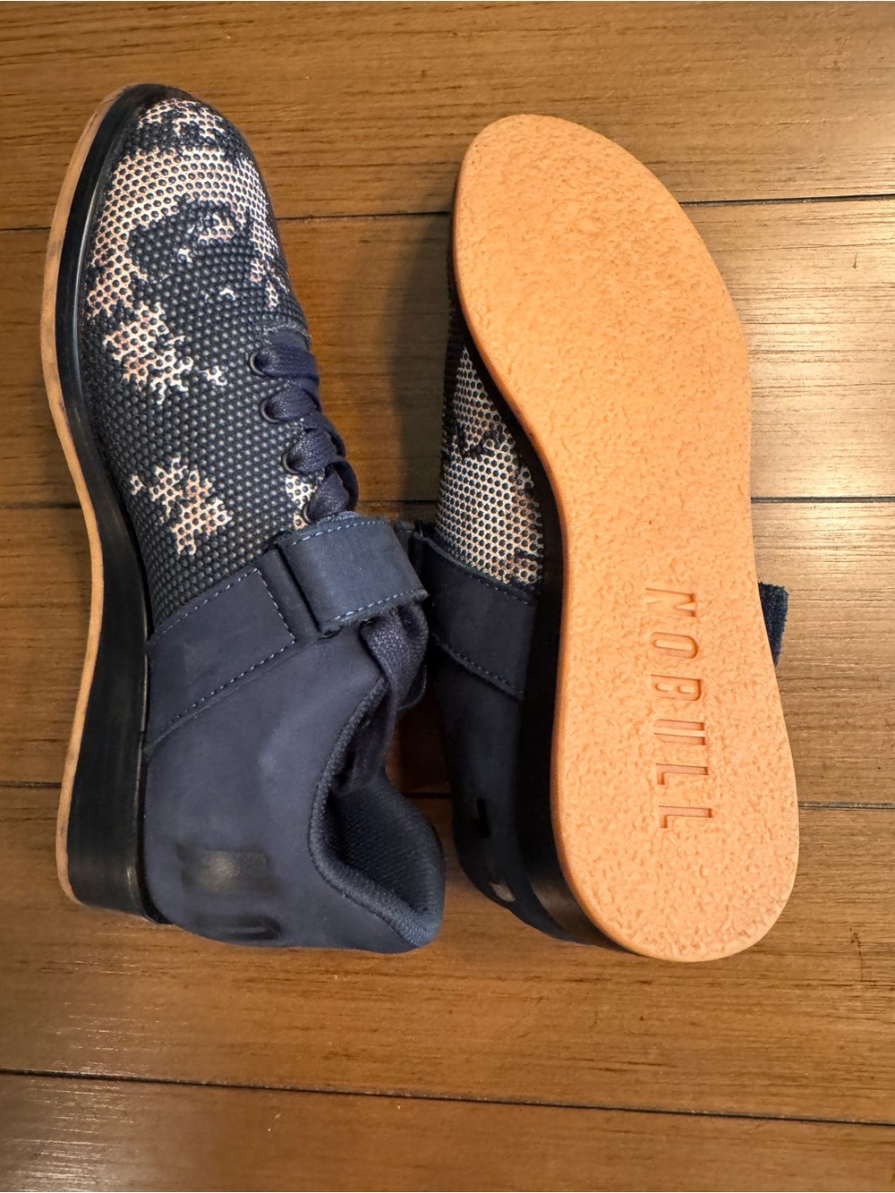 NOBULL Women’s Navy Lifting Shoes with Light Floral Accents 9.5 - Picture 6 of 12